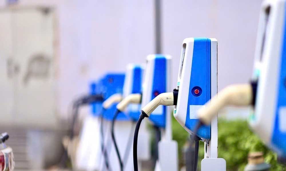 Government urges rollout of EV charging infrastructure in apartment buildings